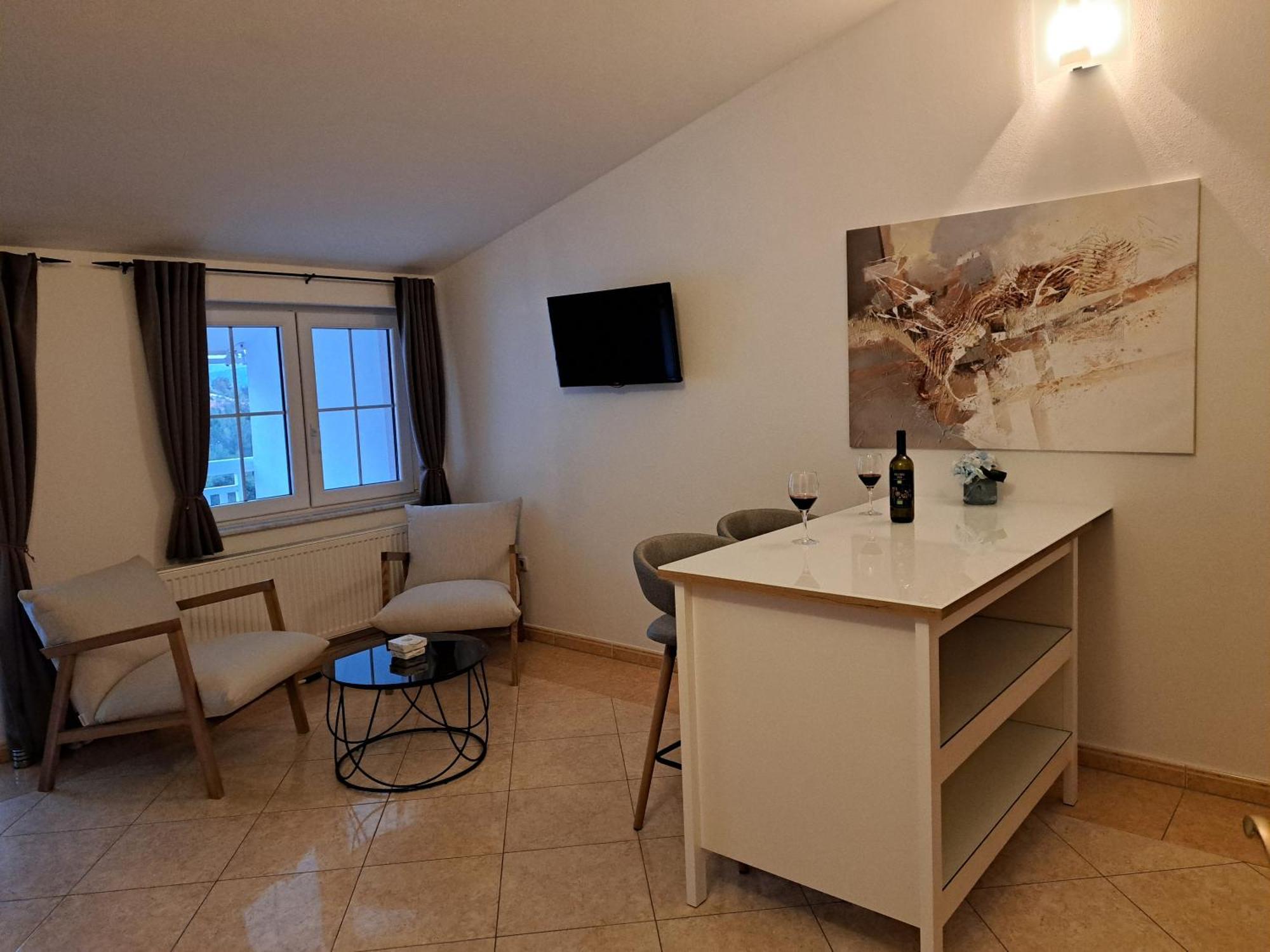 Apartments Kaskada Marina Phòng bức ảnh